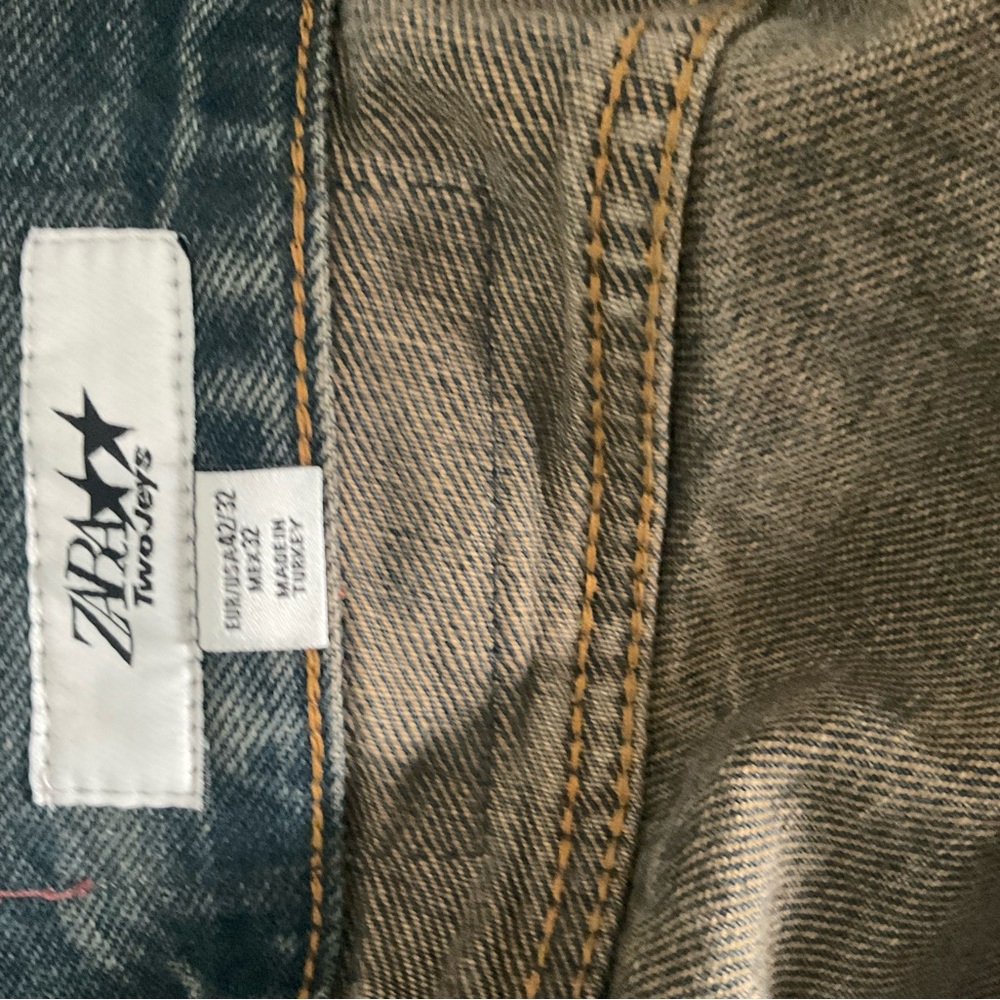 ZARA two Jays denim
Size 32 - Picture 6 of 7